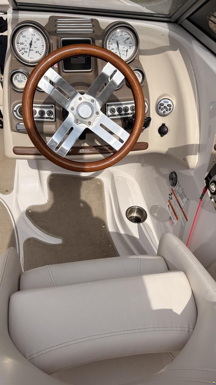 Glastron 215GLS