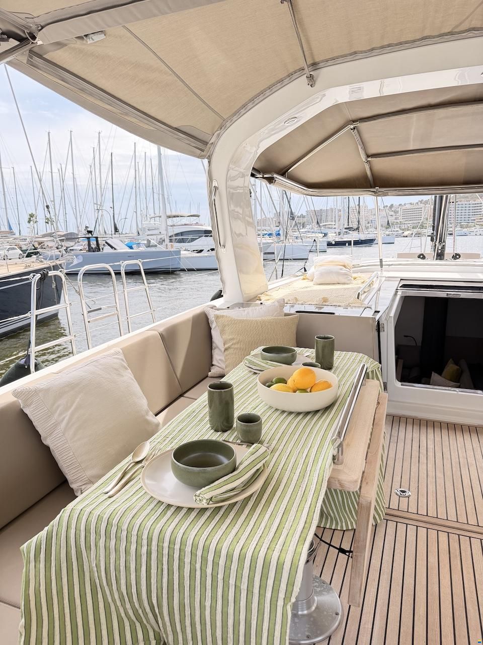 Beneteau OCEANIS YACHT 62