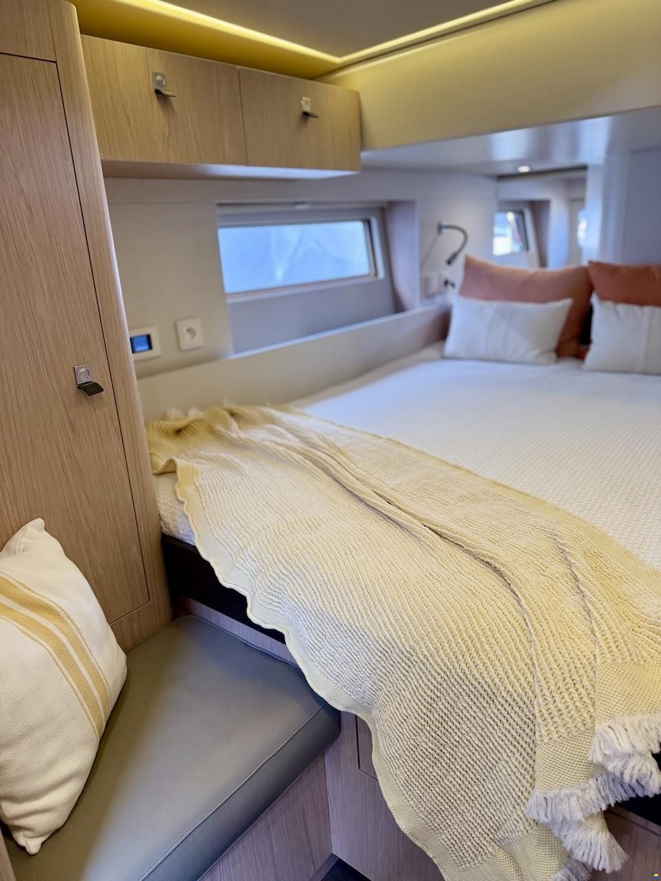Beneteau OCEANIS YACHT 62