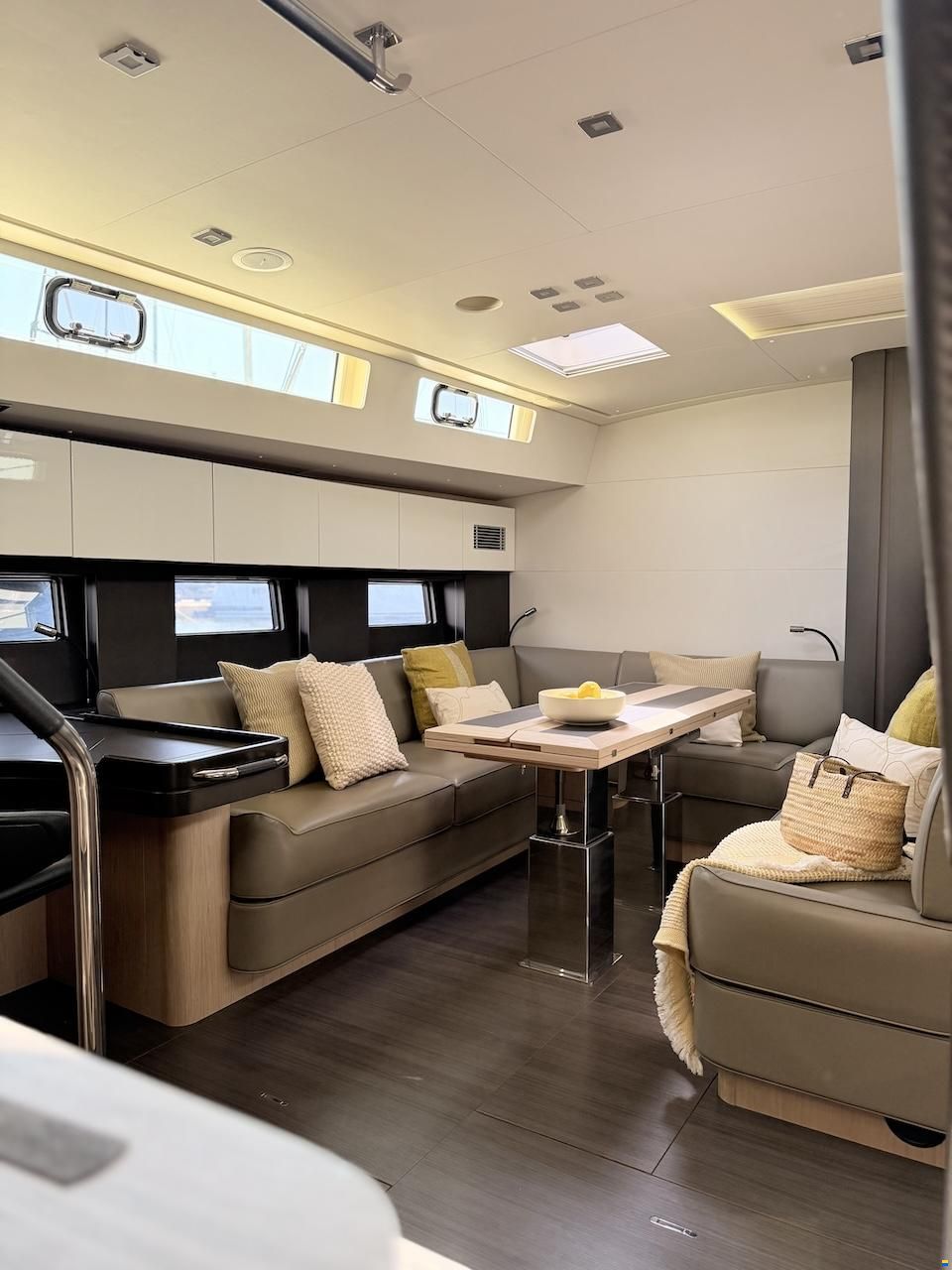 Beneteau OCEANIS YACHT 62