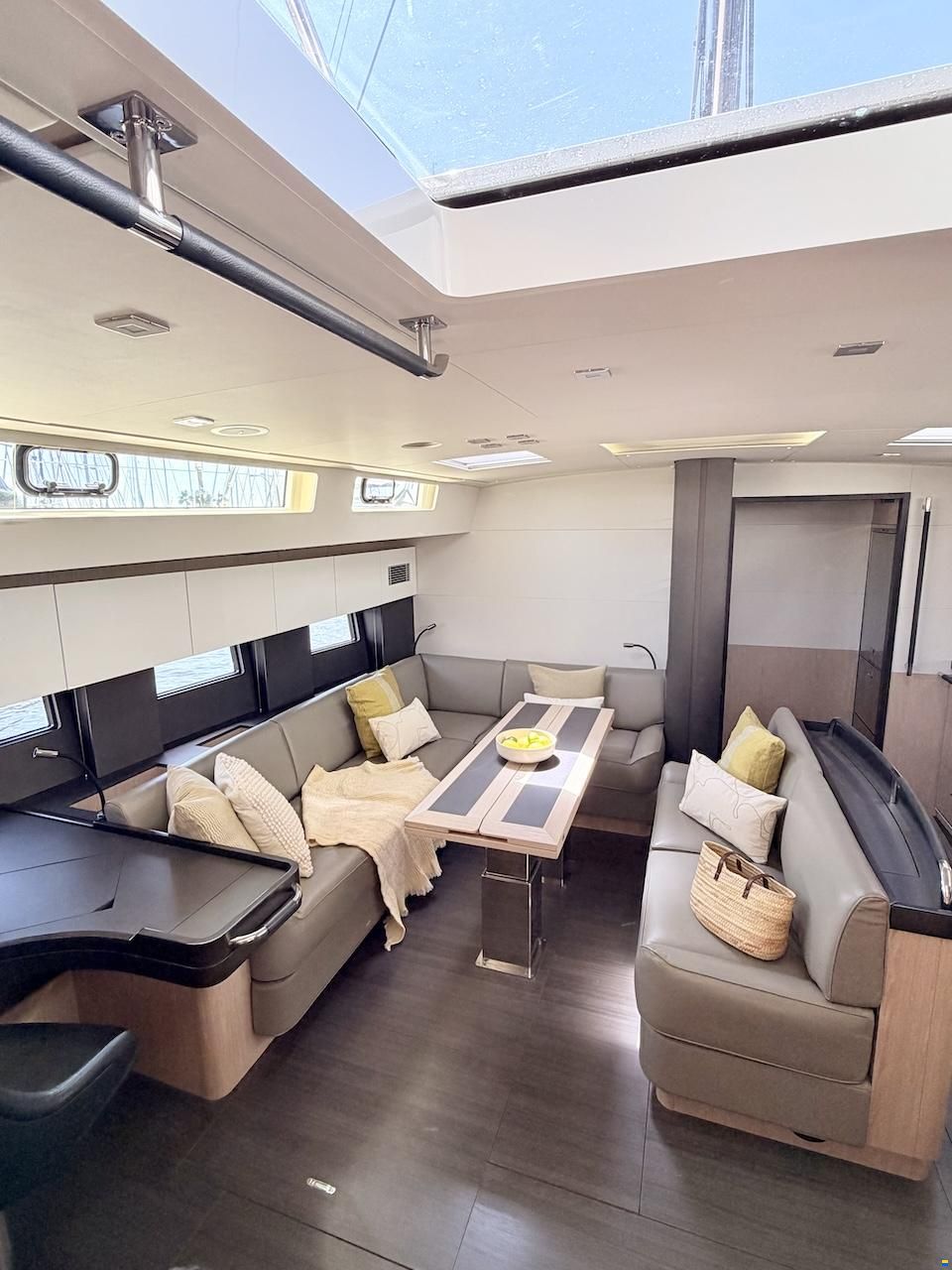 Beneteau OCEANIS YACHT 62