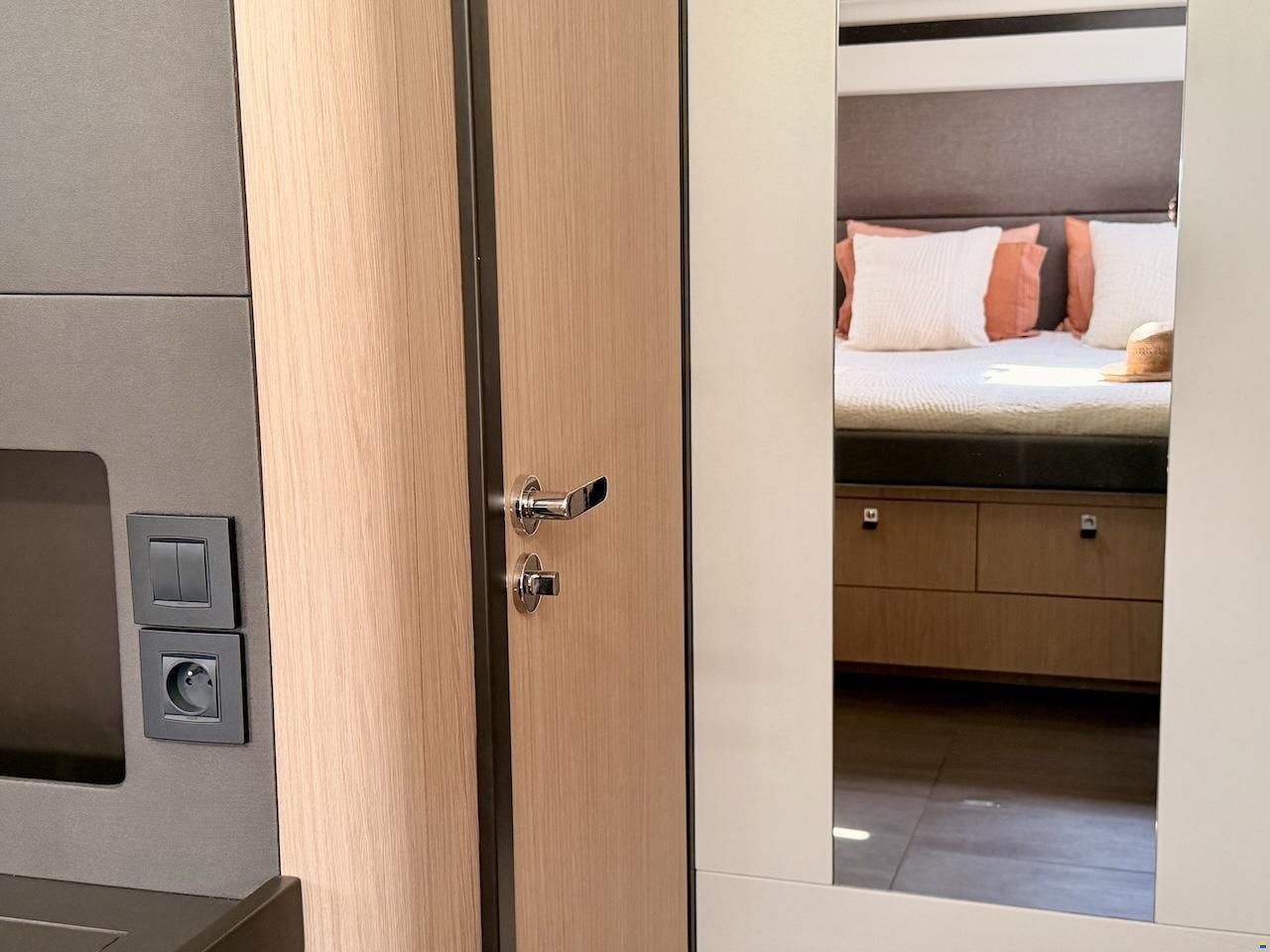 Beneteau OCEANIS YACHT 62