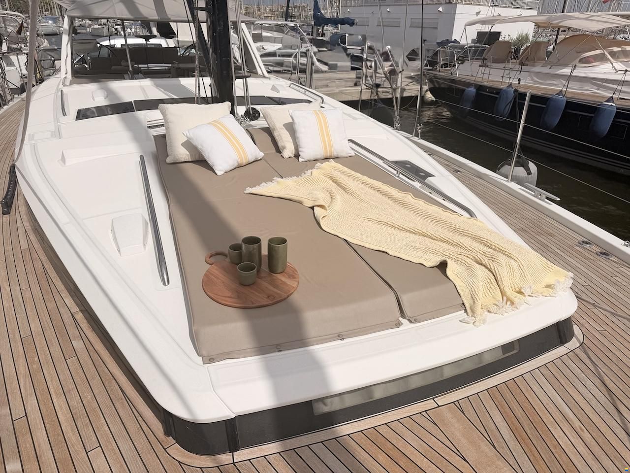 Beneteau OCEANIS YACHT 62