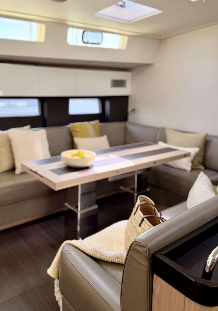 Beneteau OCEANIS YACHT 62