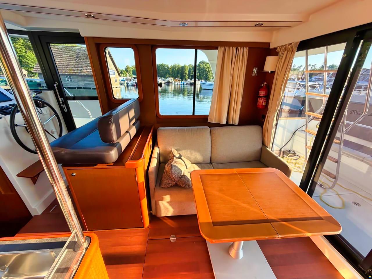 Beneteau Swift Trawler 34