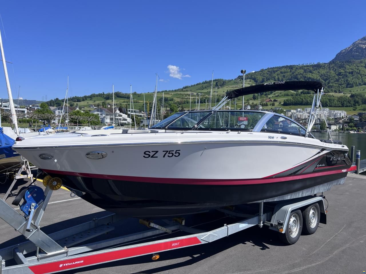 Four Winns H210 SS (Signature Series)