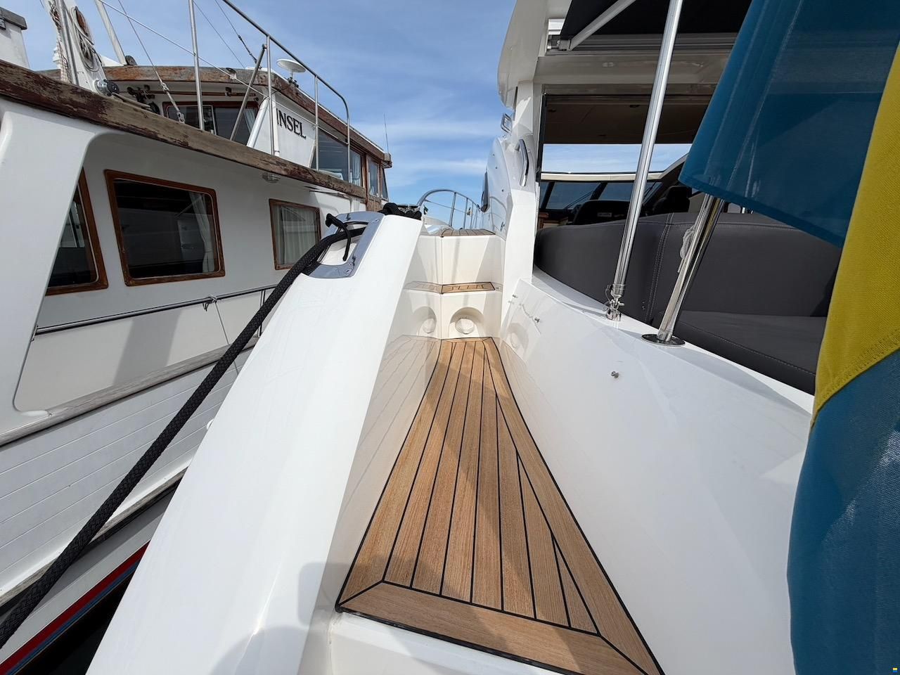 Sunseeker Predator 62