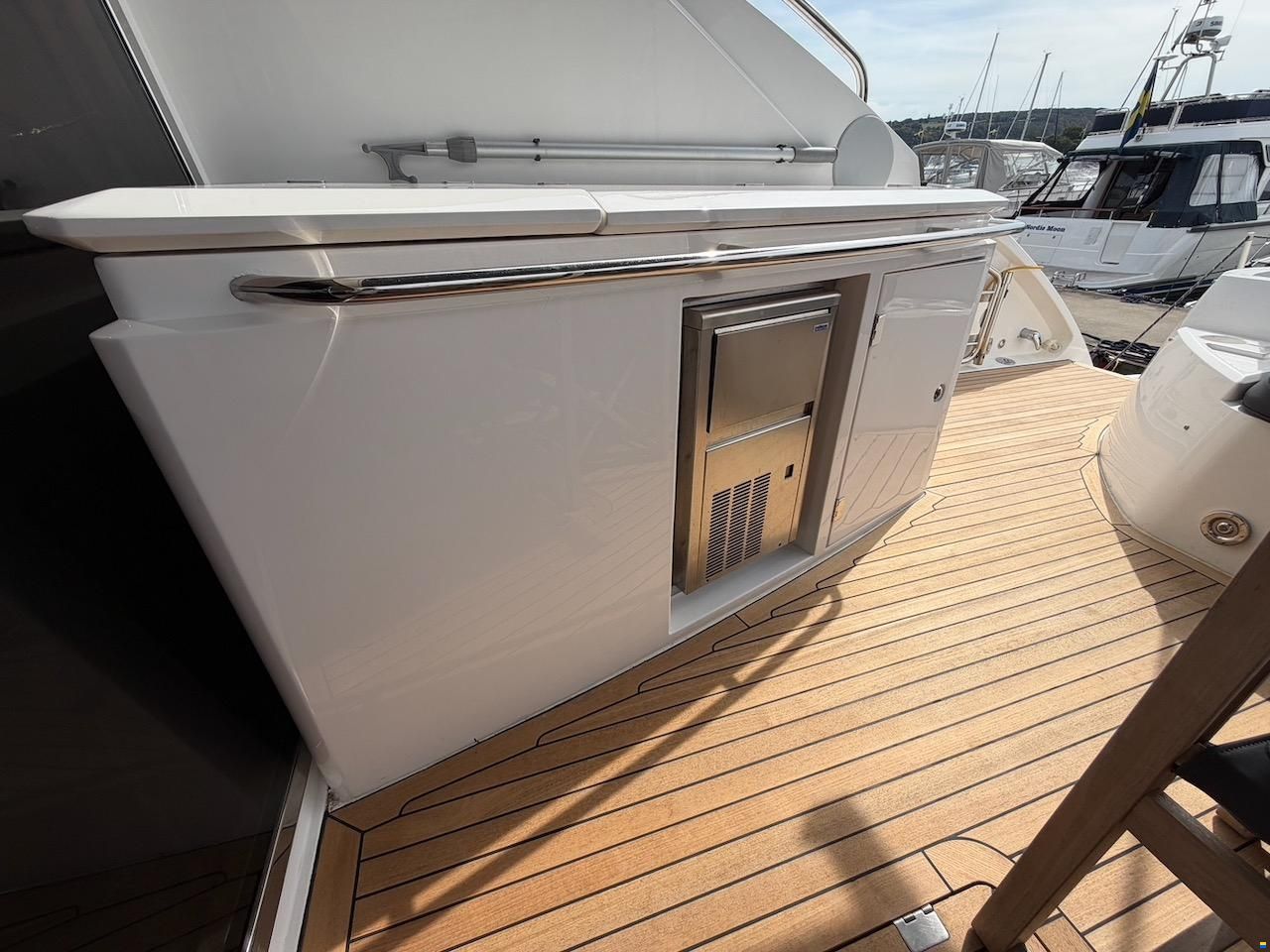 Sunseeker Predator 62
