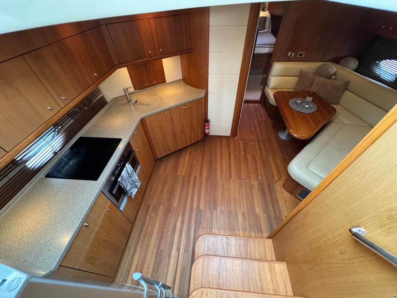 Sunseeker Predator 62