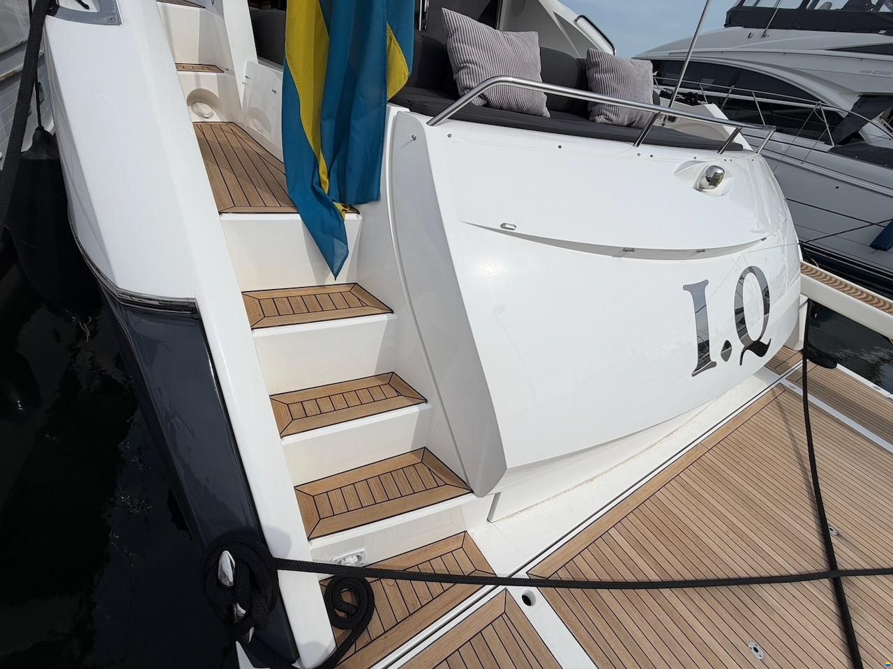 Sunseeker Predator 62
