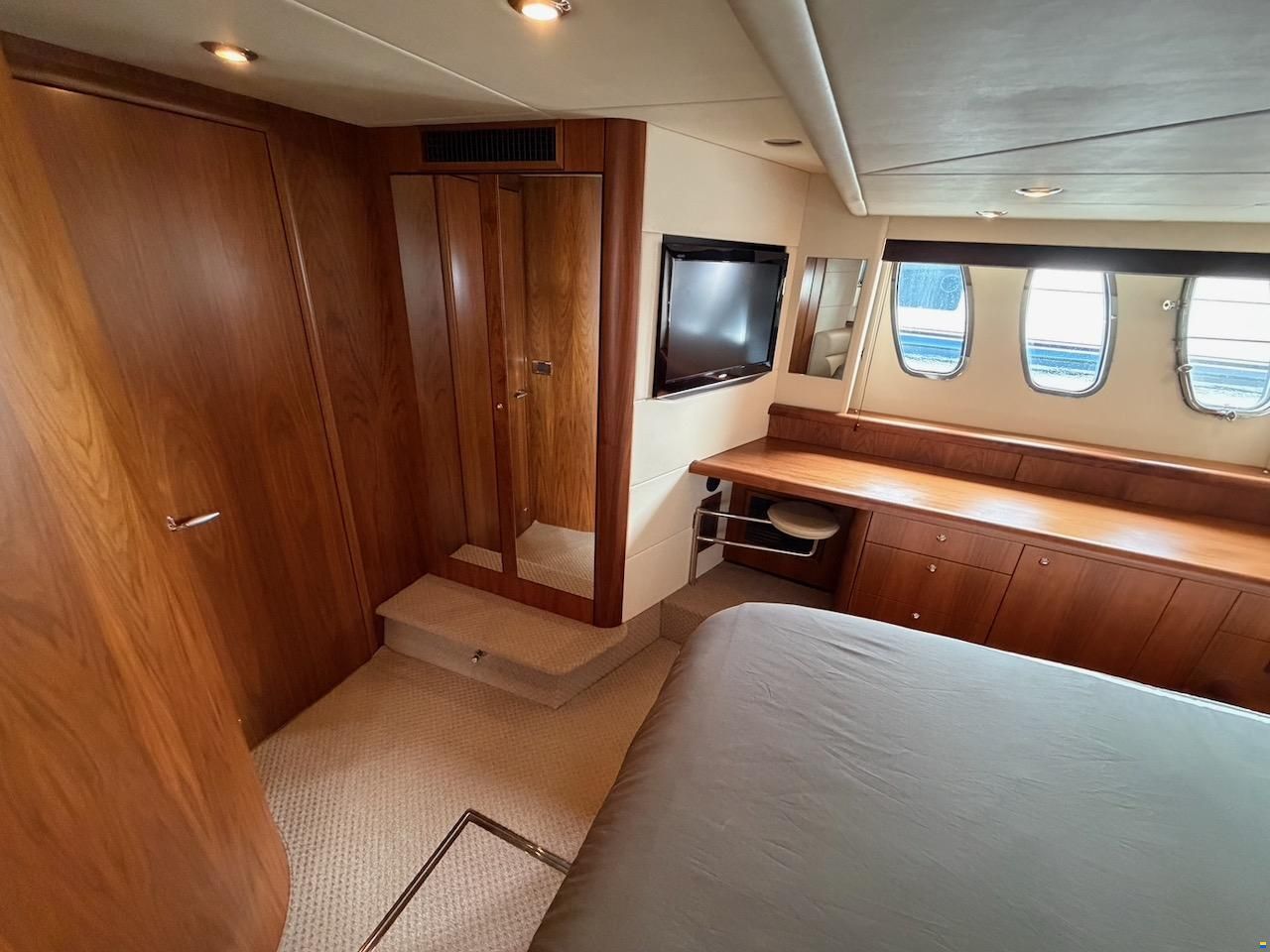 Sunseeker Predator 62