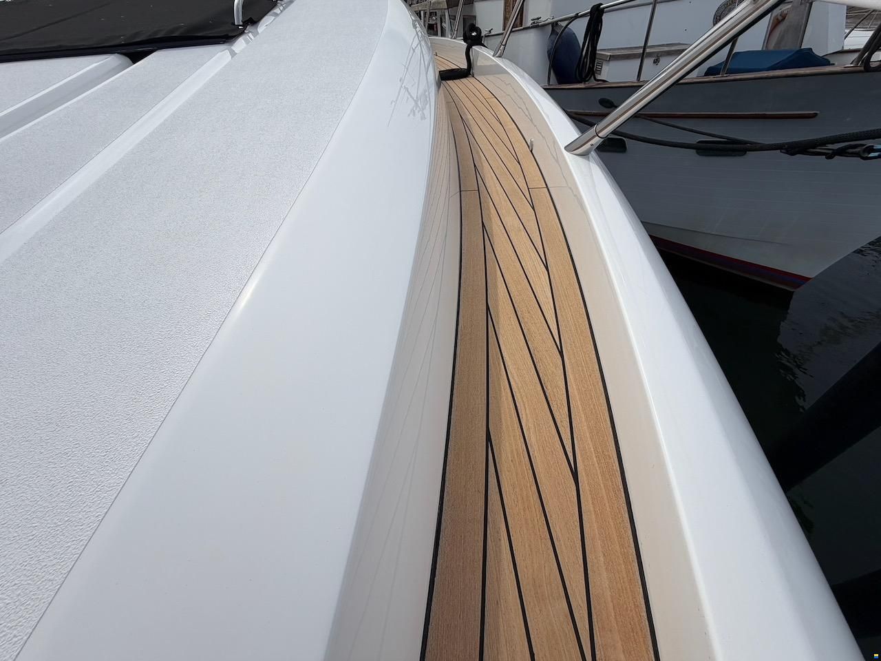 Sunseeker Predator 62
