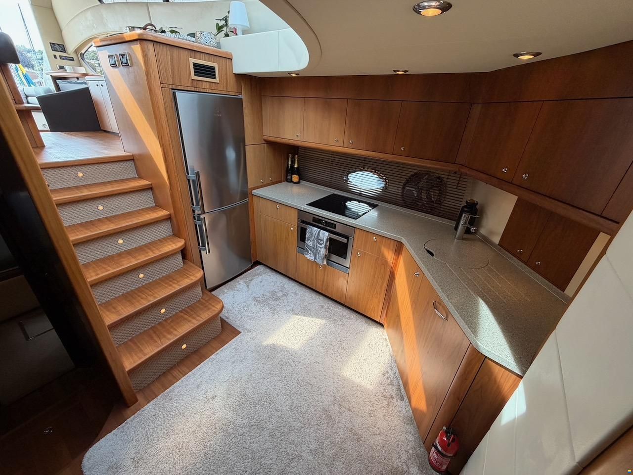 Sunseeker Predator 62