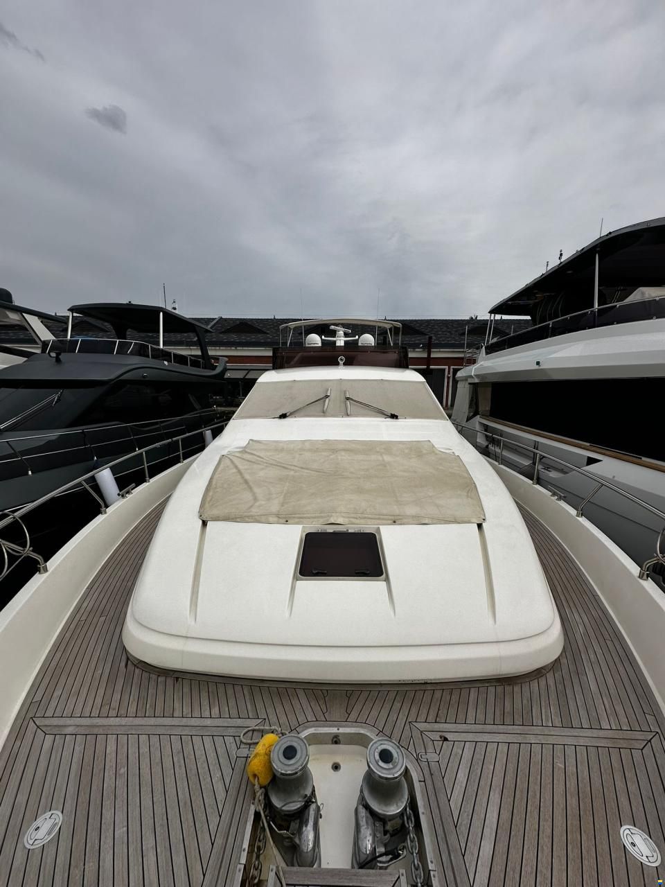 Ferretti 680