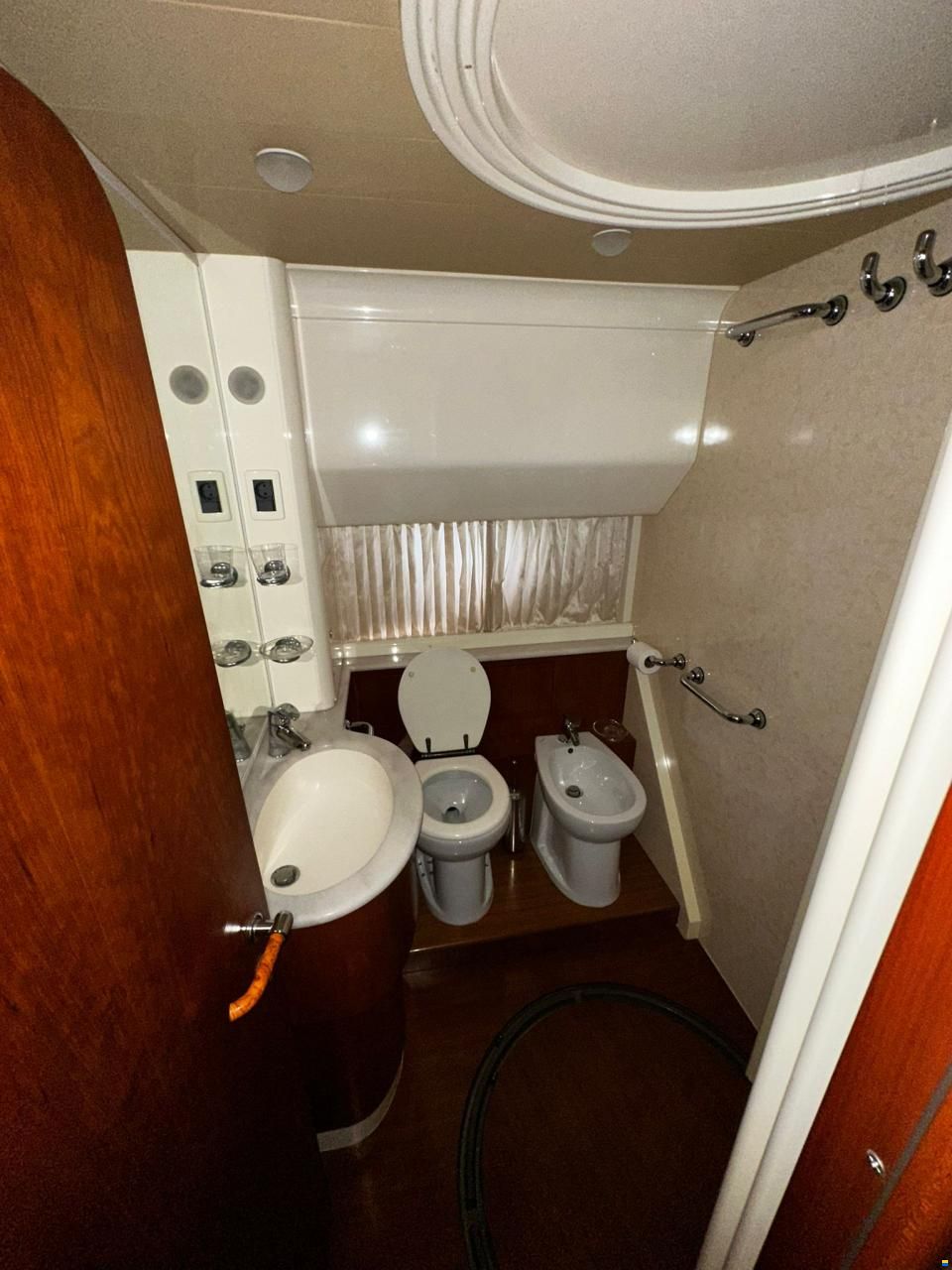 Ferretti 680