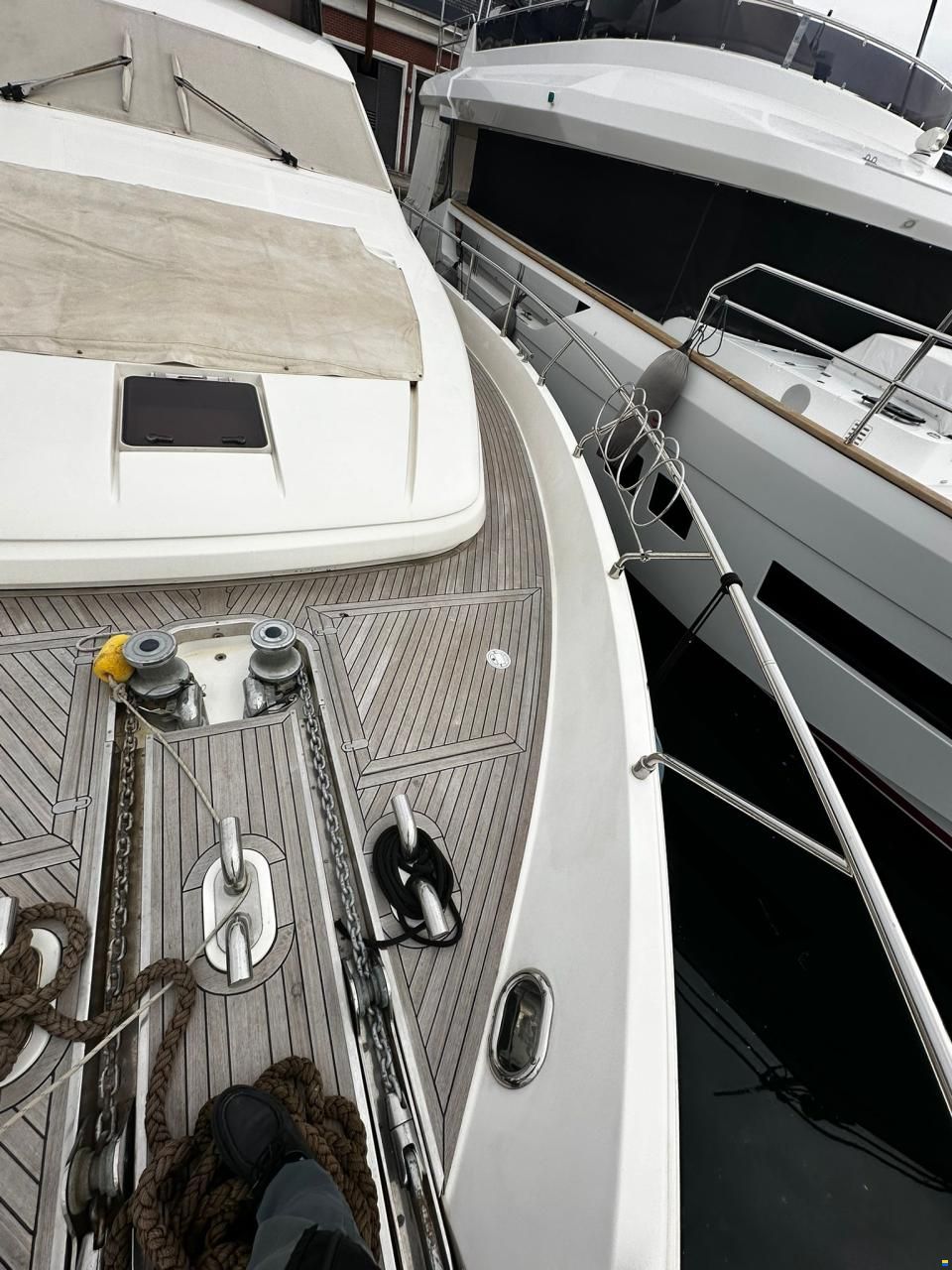 Ferretti 680