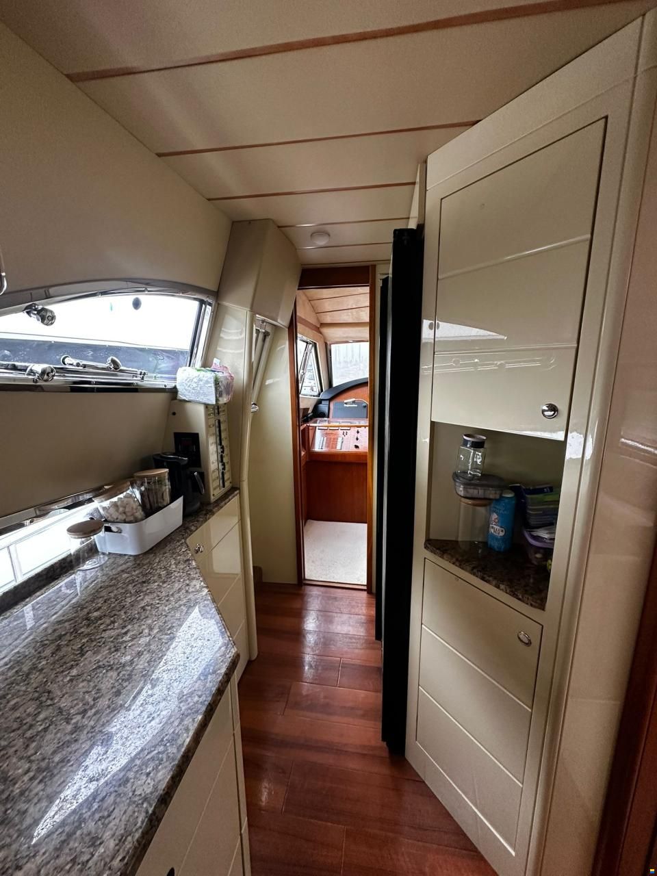 Ferretti 680