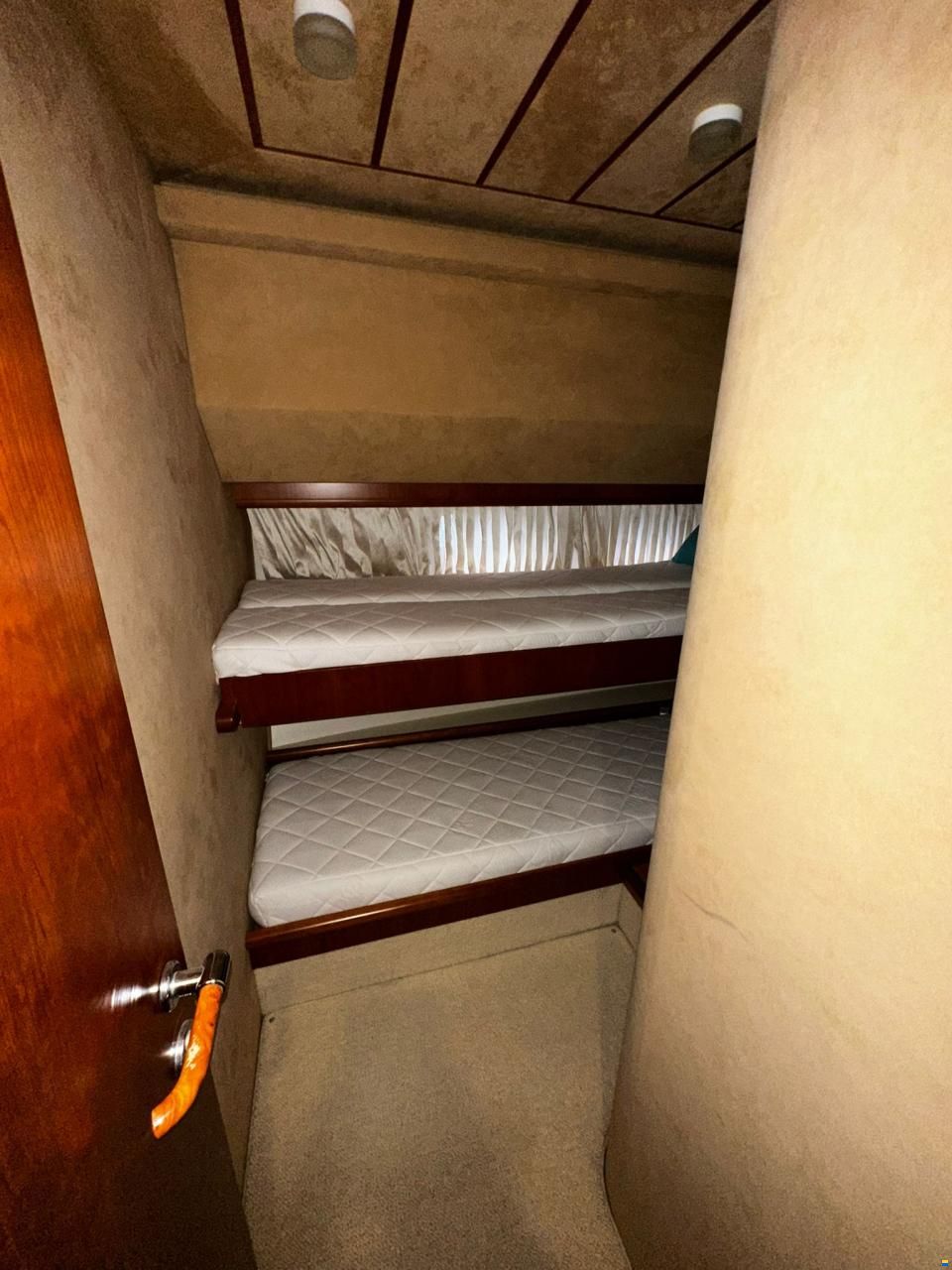 Ferretti 680
