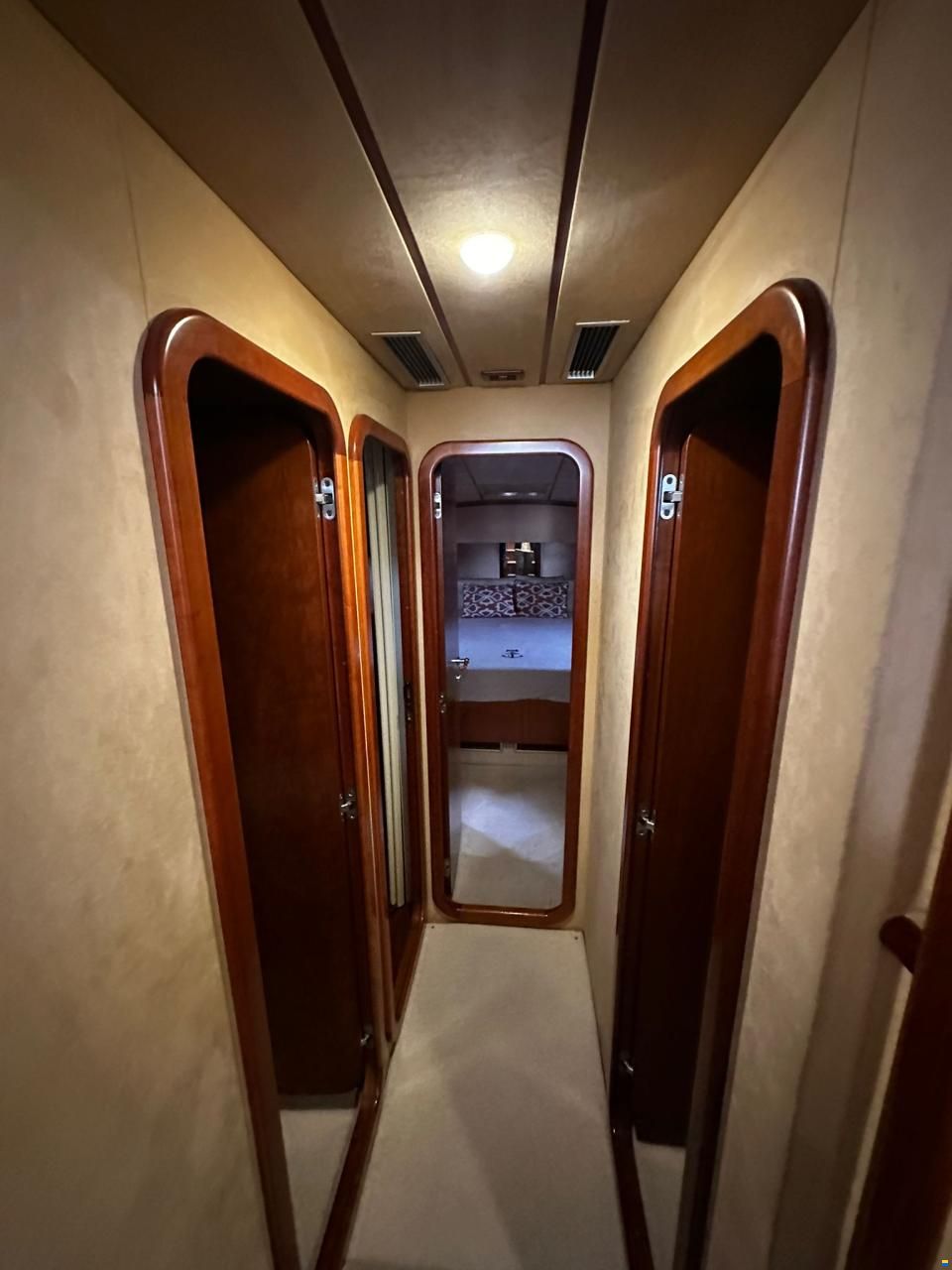 Ferretti 680