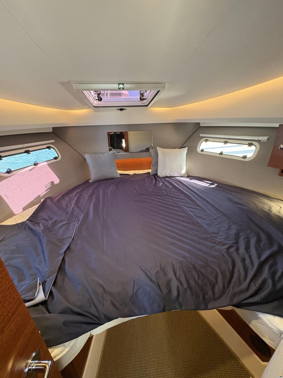 Nimbus 305 Coupe