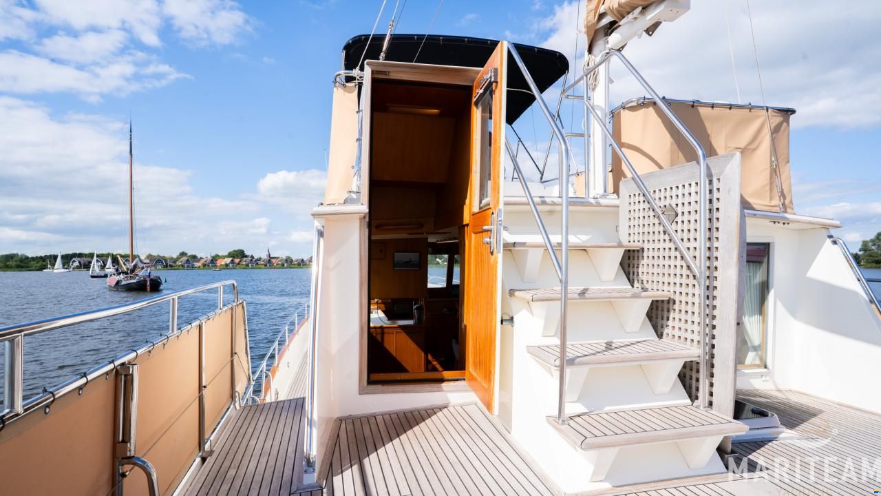 Grand Banks 49 motoryacht