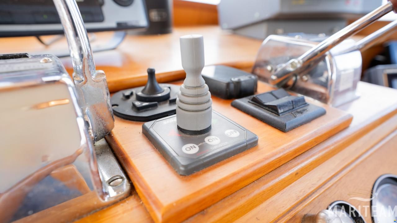 Grand Banks 49 motoryacht