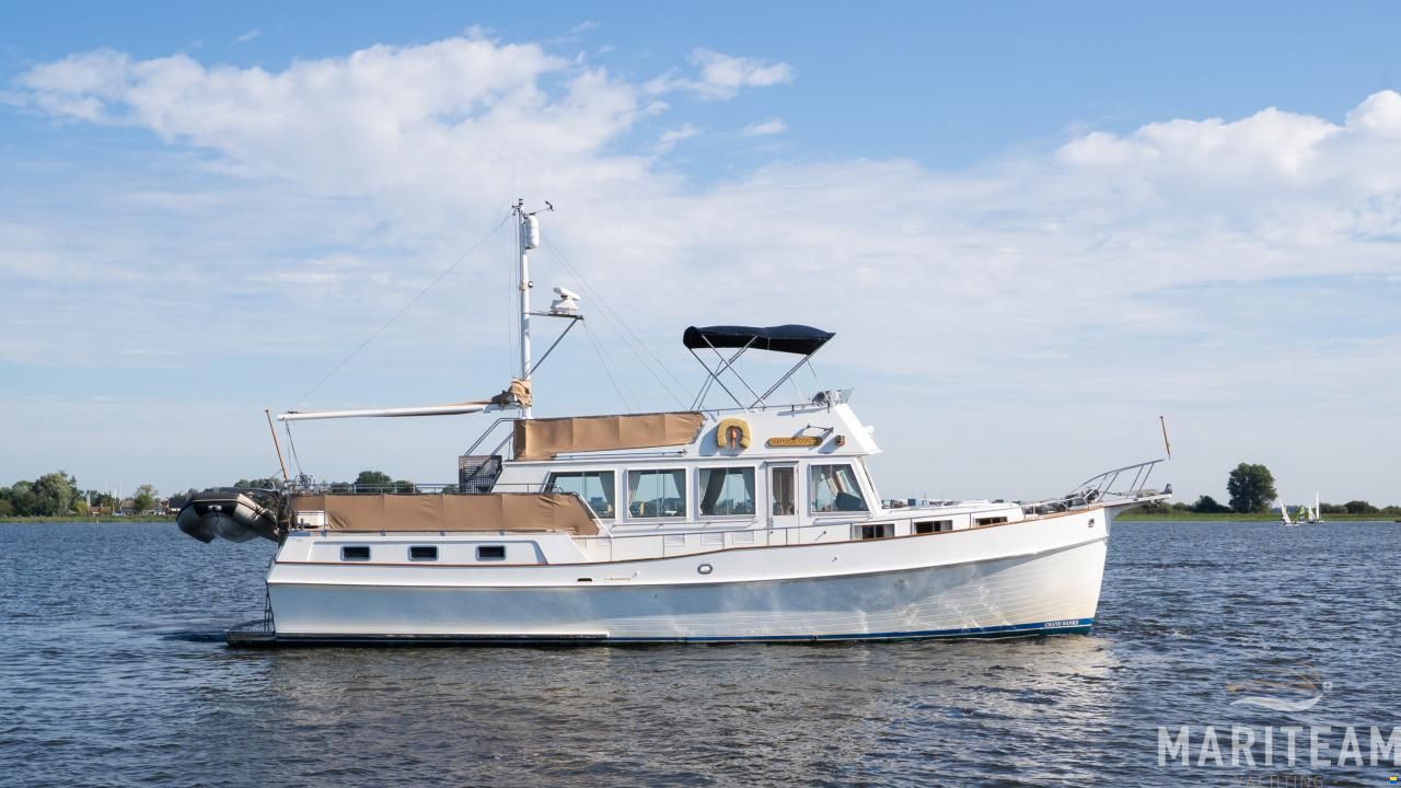 Grand Banks 49 motoryacht