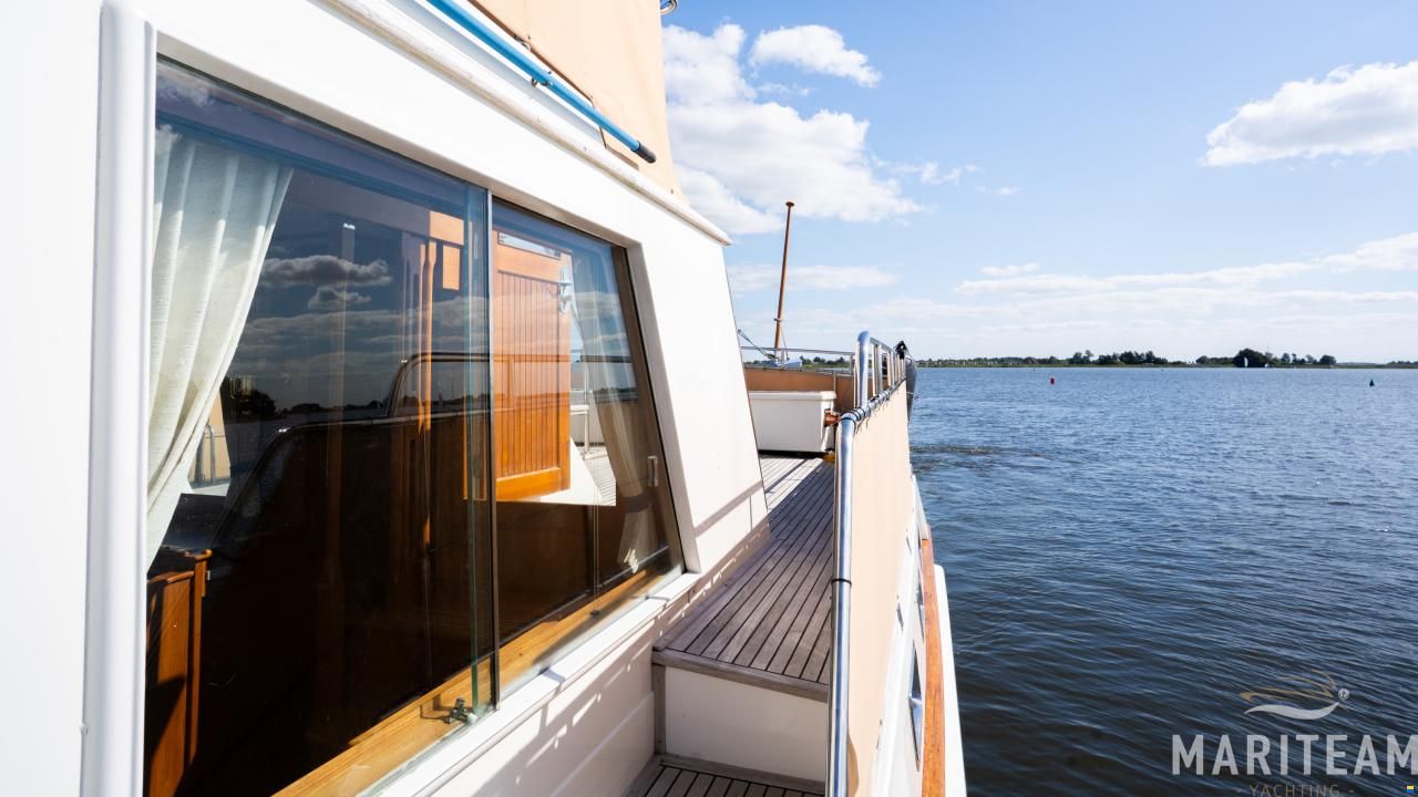 Grand Banks 49 motoryacht