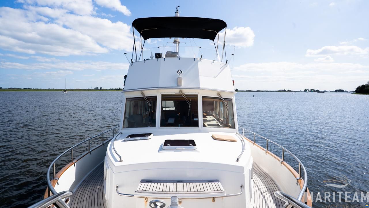 Grand Banks 49 motoryacht