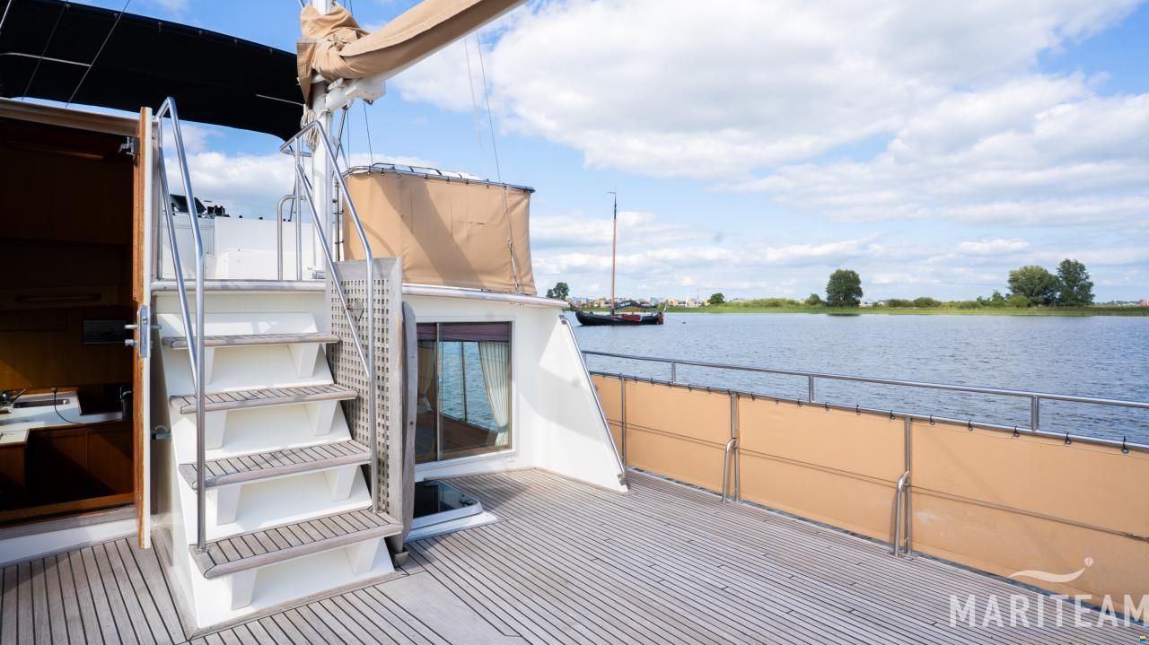 Grand Banks 49 motoryacht