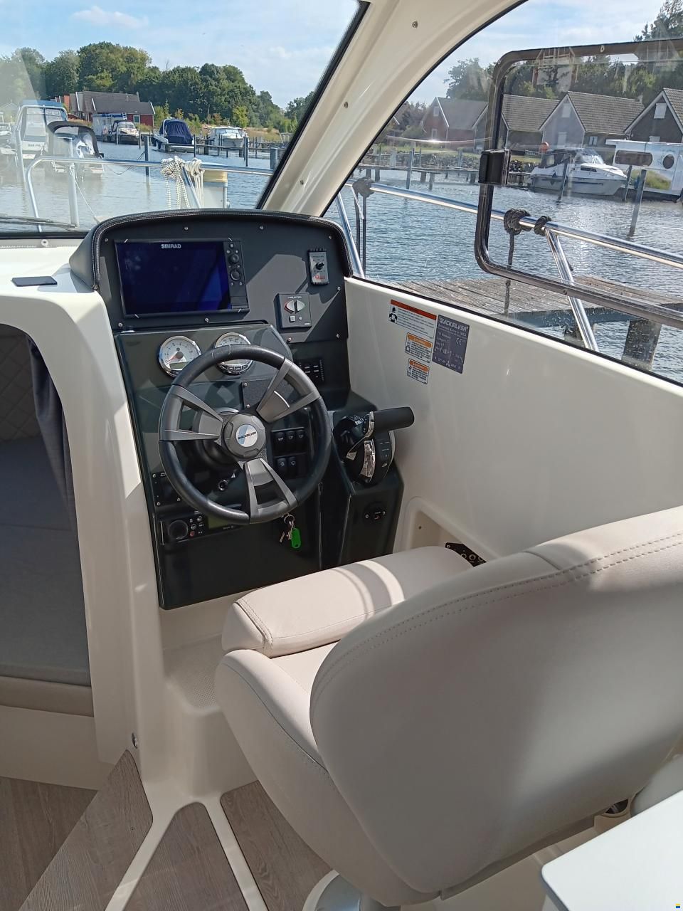 Quicksilver Activ 755 Weekend