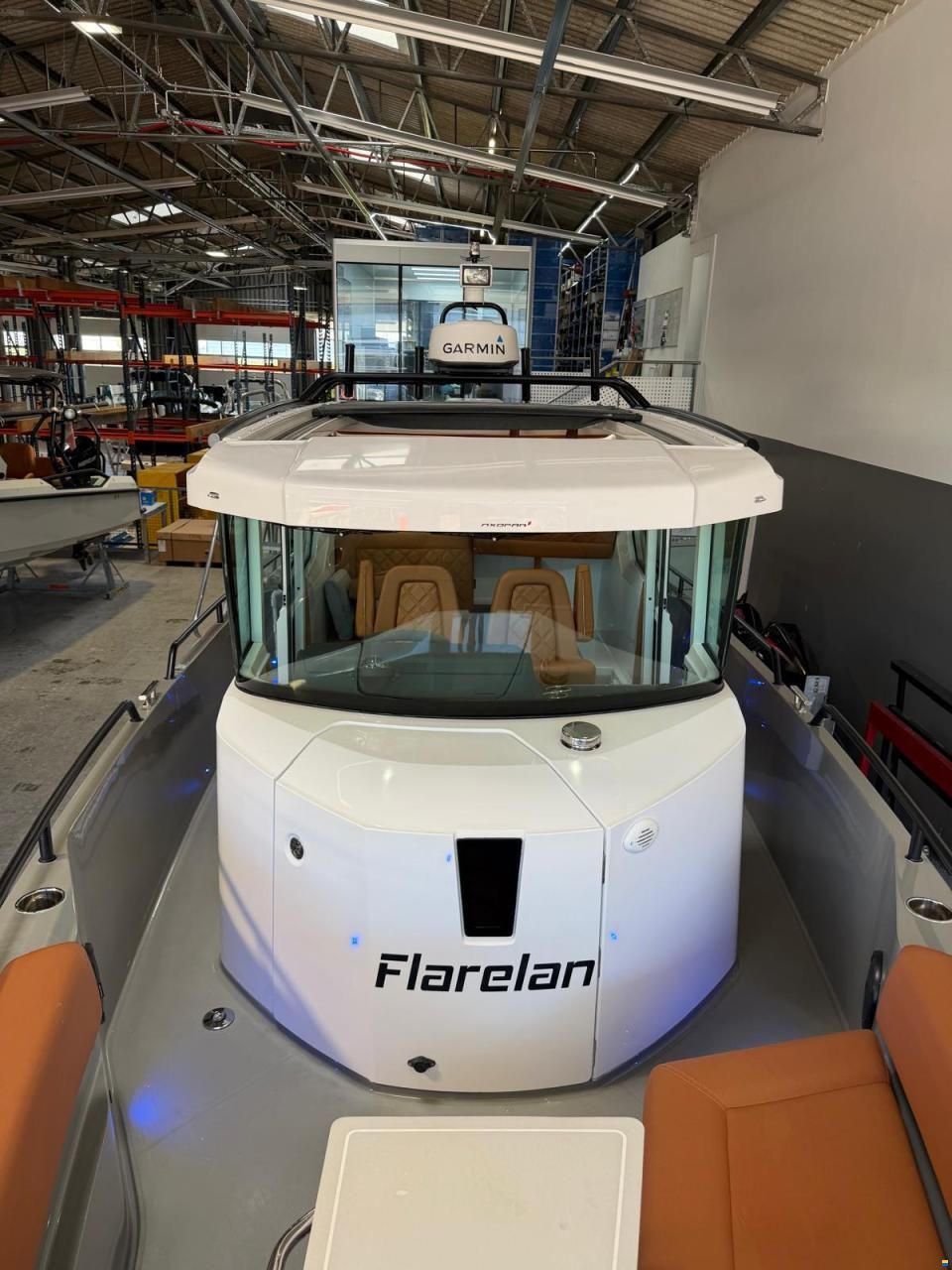 Axopar 28 Cabin