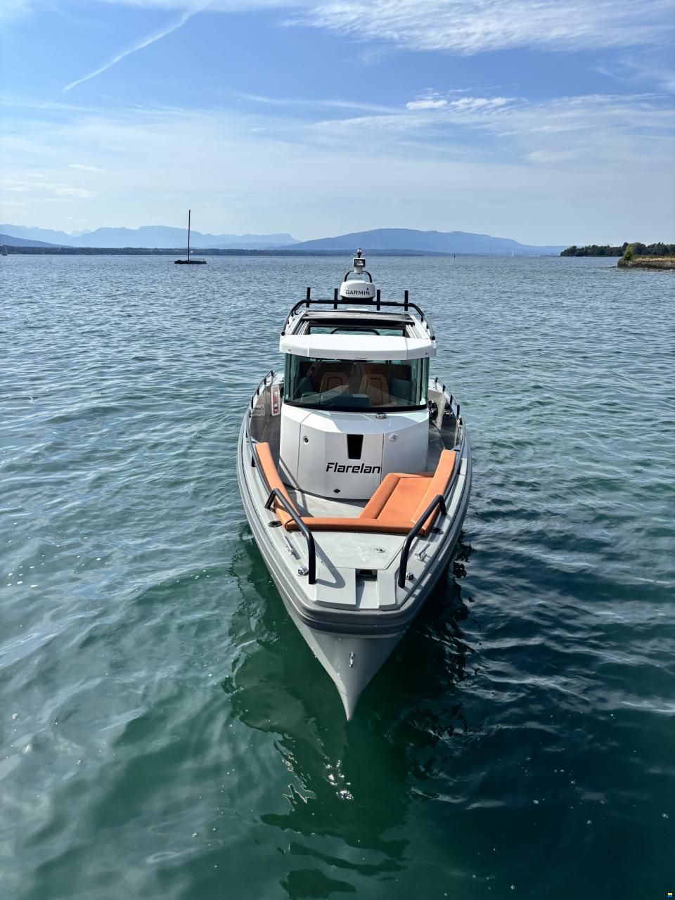 Axopar 28 Cabin