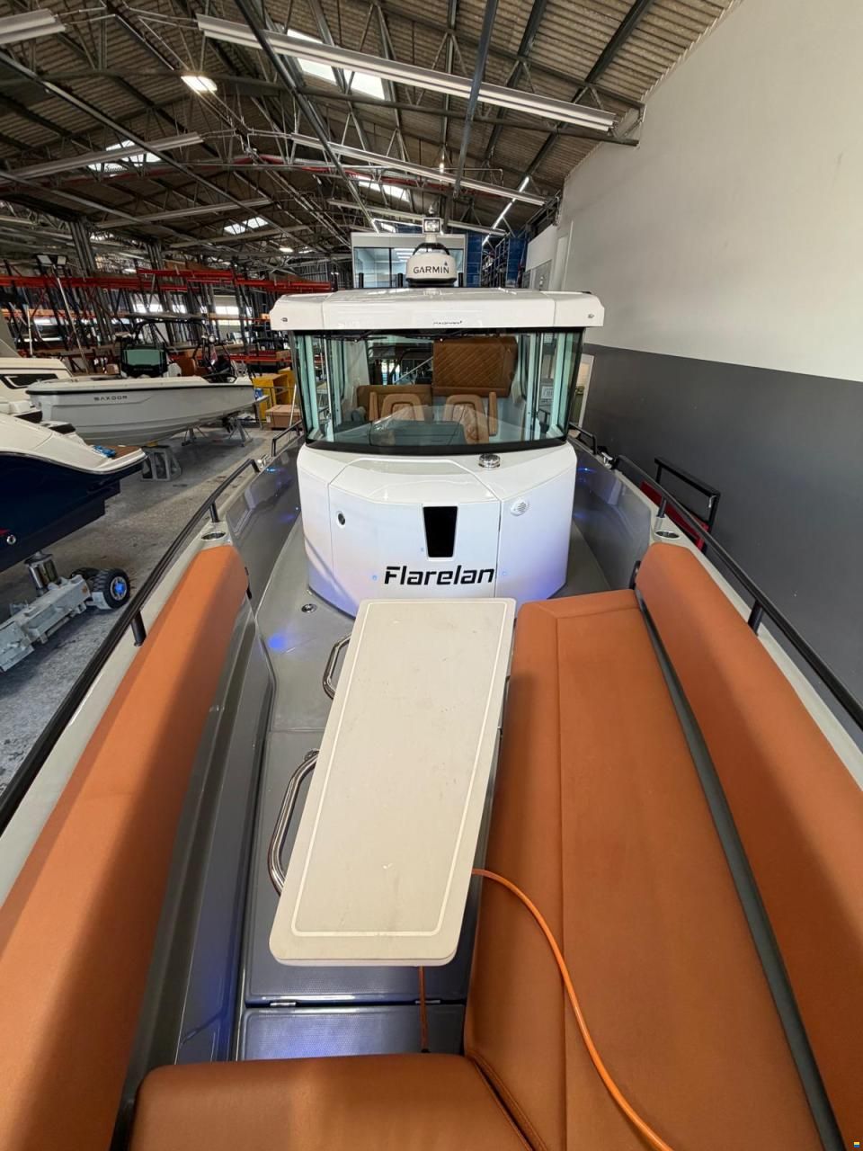 Axopar 28 Cabin
