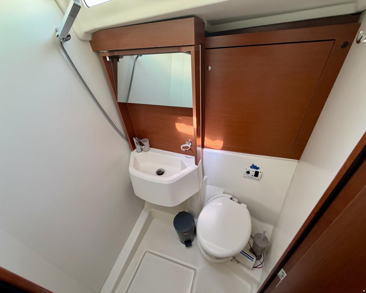 Beneteau Oceanis 51.1