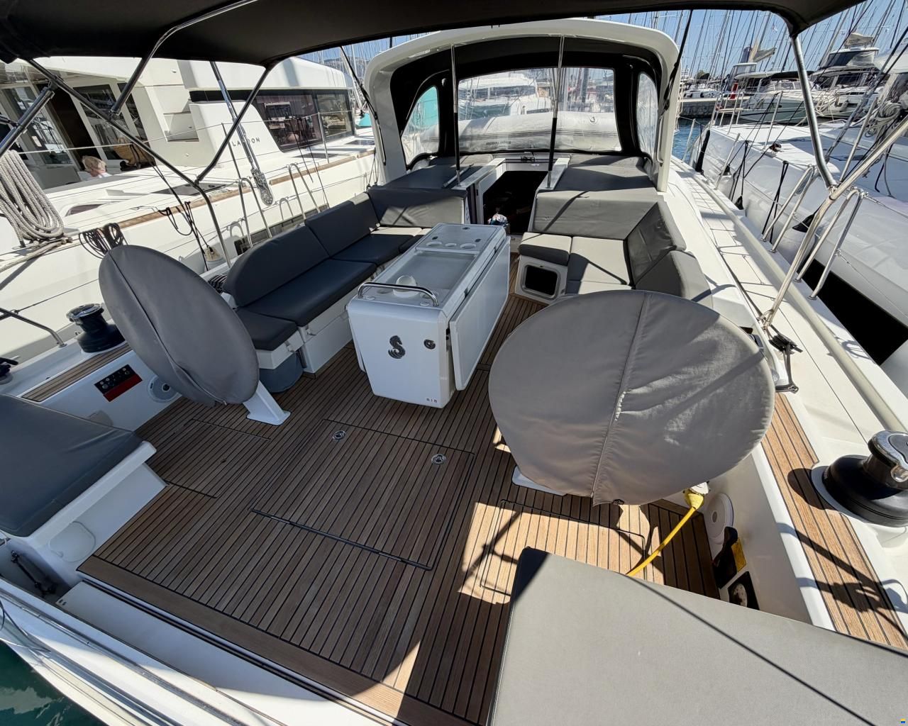 Beneteau Oceanis 51.1