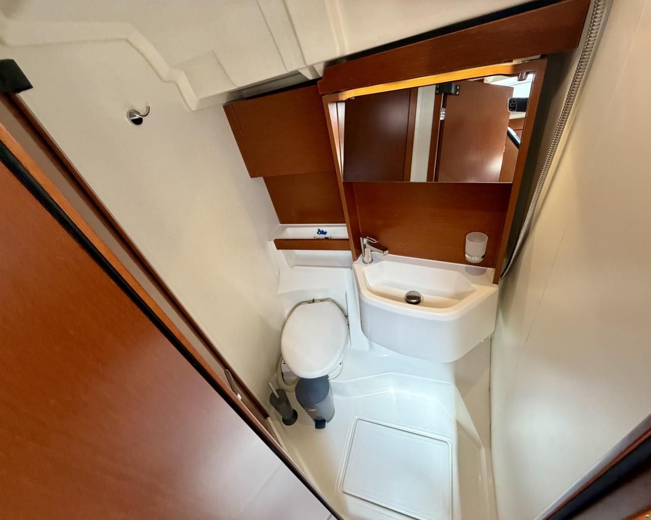 Beneteau Oceanis 51.1