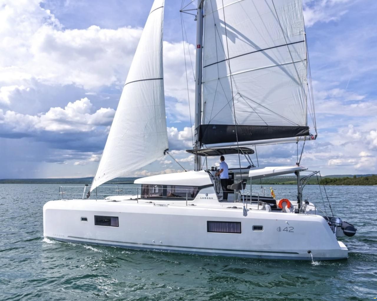 Lagoon 42