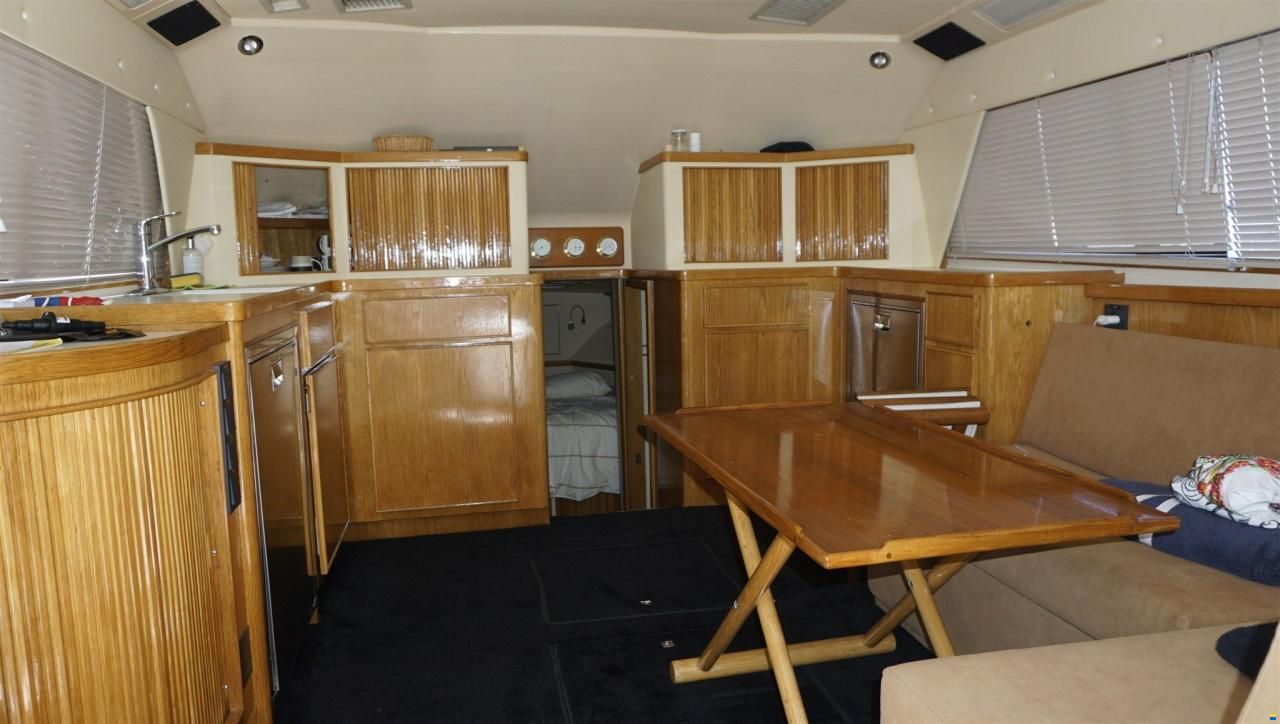 Bertram Yacht Bertram 37 Convertible