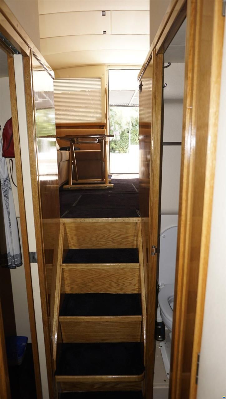Bertram Yacht Bertram 37 Convertible