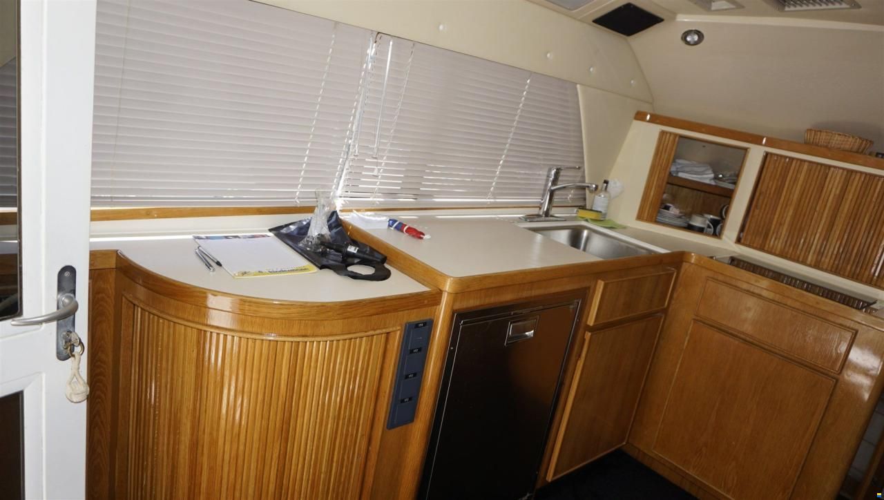Bertram Yacht Bertram 37 Convertible