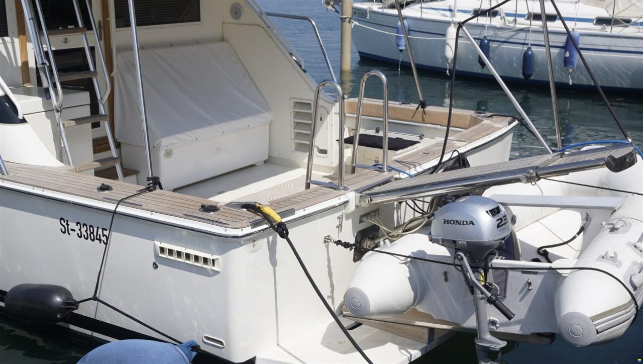 Bertram Yacht Bertram 37 Convertible
