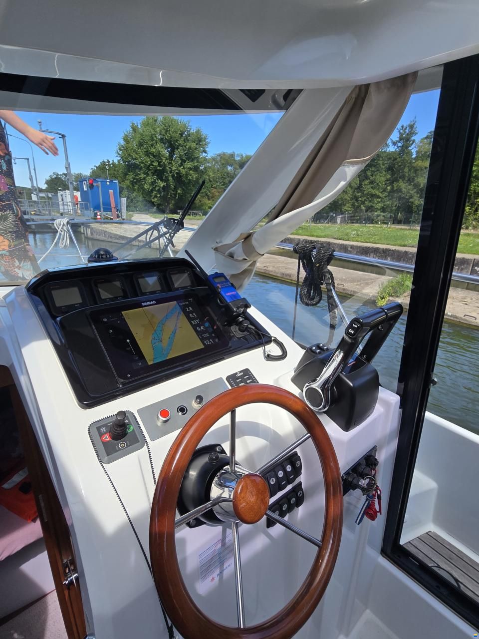 Jeanneau Merry Fisher 855