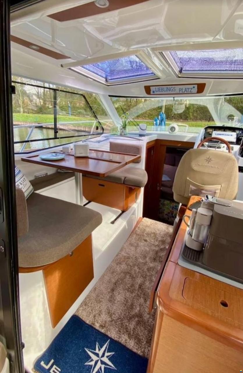 Jeanneau Merry Fisher 855