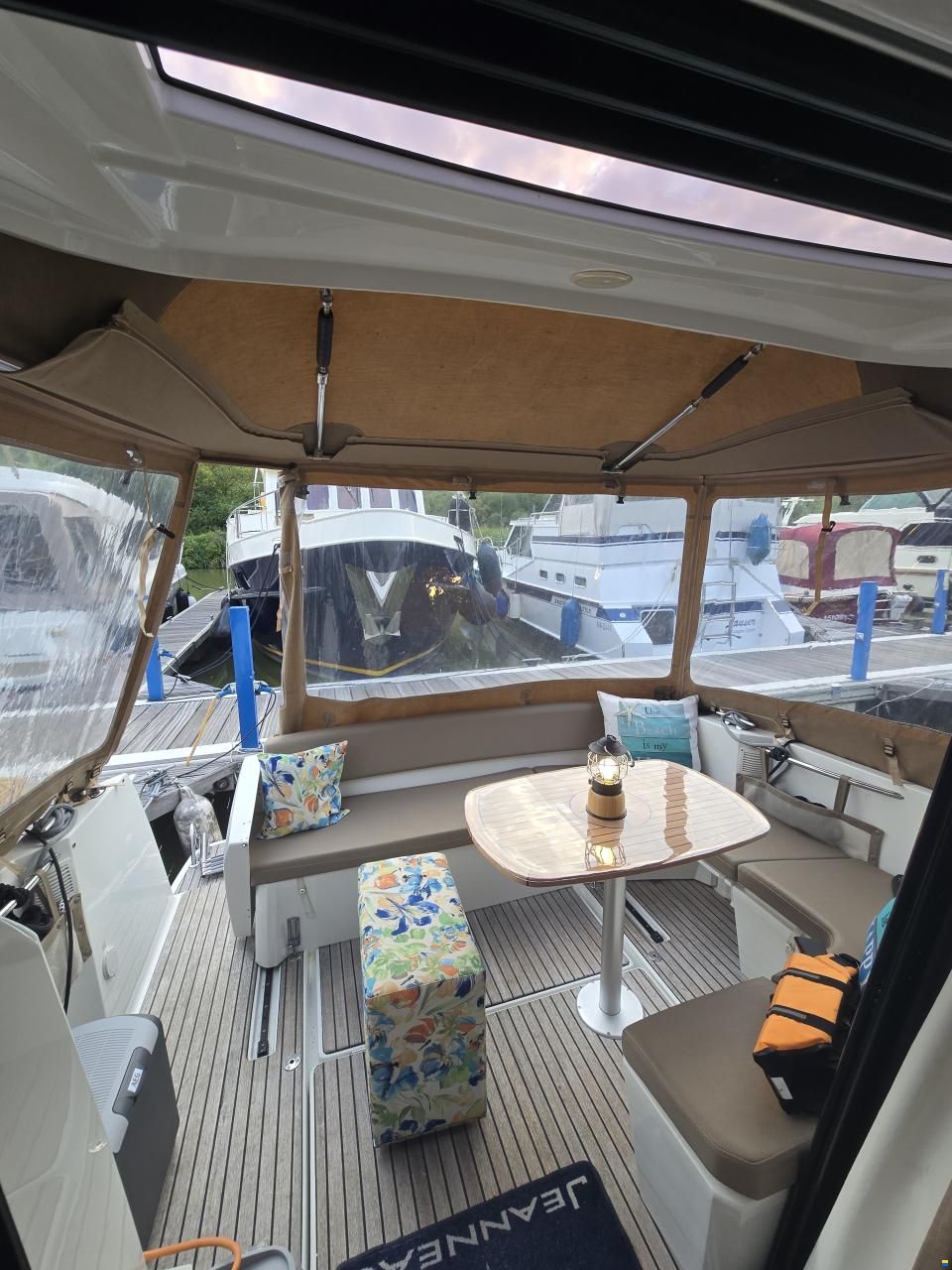 Jeanneau Merry Fisher 855