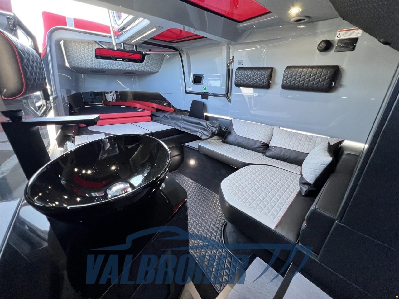 Axopar Brabus 900 Shadow