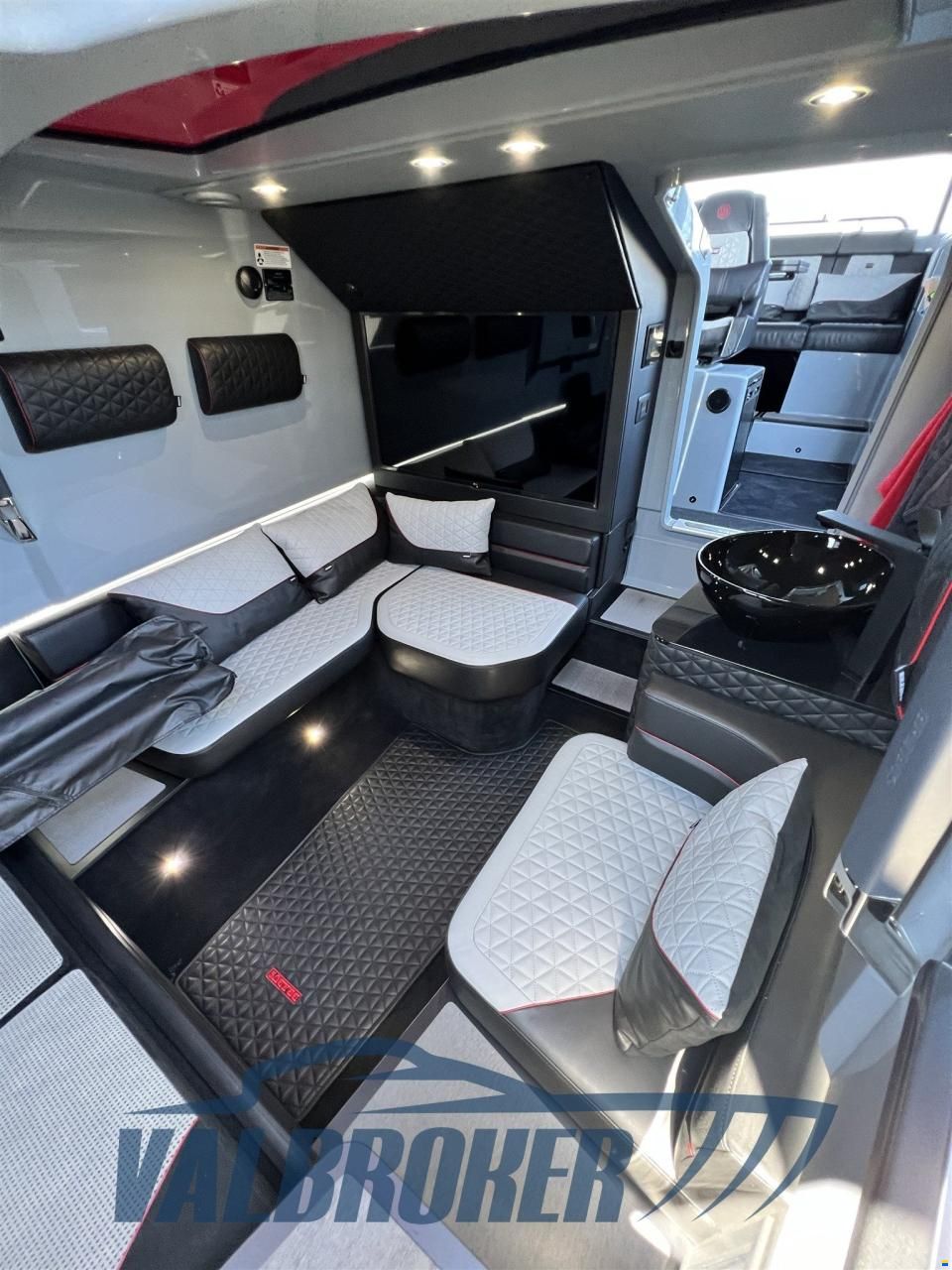Axopar Brabus 900 Shadow