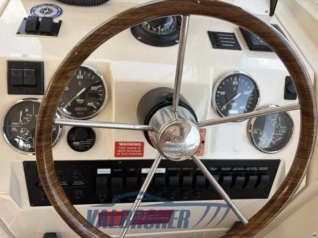 Mainship Pilot 34