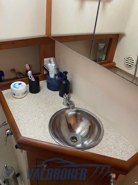 Mainship Pilot 34