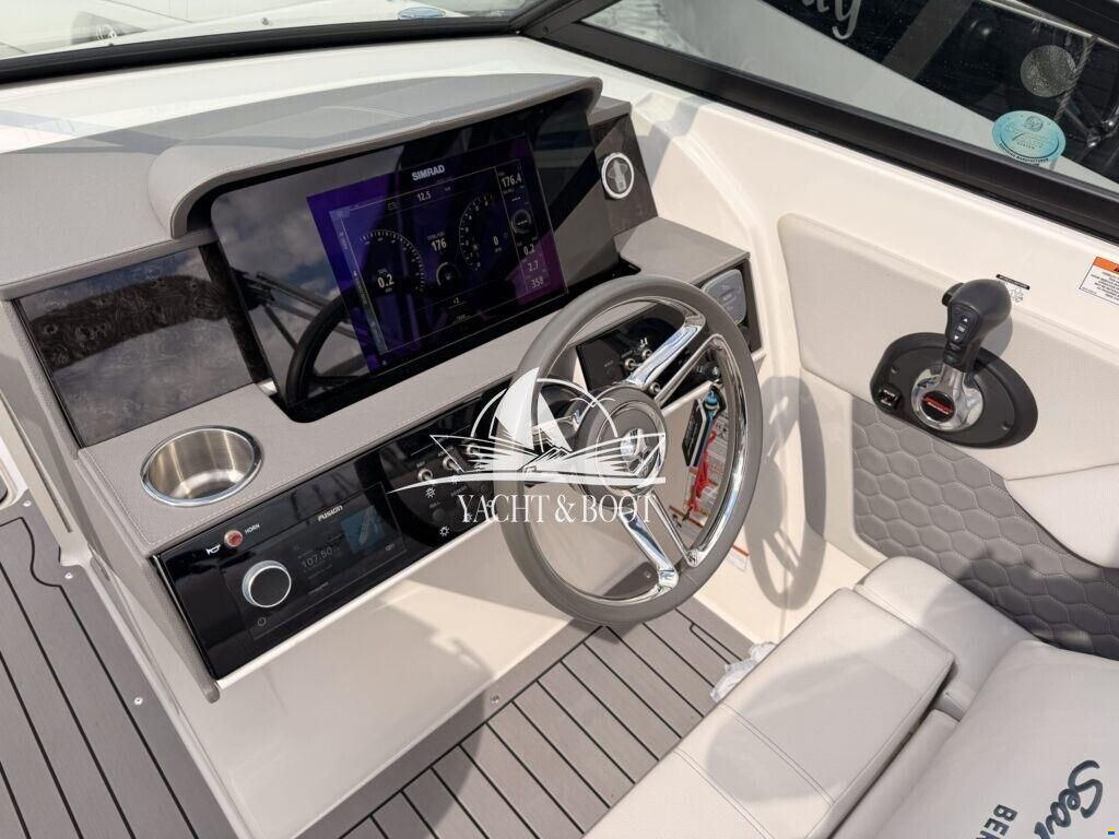 Sea Ray 270 SDX